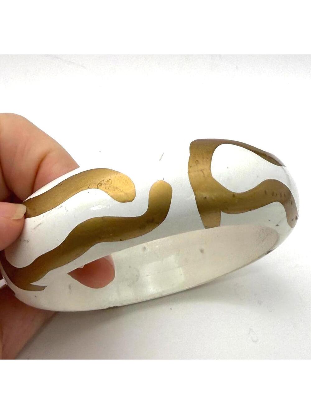 Raffine Vintage White and Gold Painted Bangle Bracelet